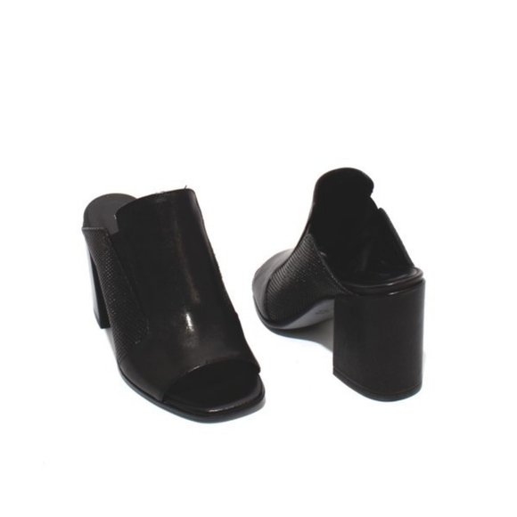 ITALIAN Black Leather Slide Open Toe Heel Sandal - Picture 2 of 8